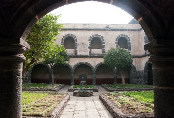 Cloister - San Juan Evangelista, convento