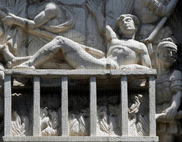 E portal relief, Martyrdom of St. Lawrence, detail - La Encarnación