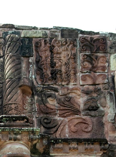 Top tier relief (far right) - Façade