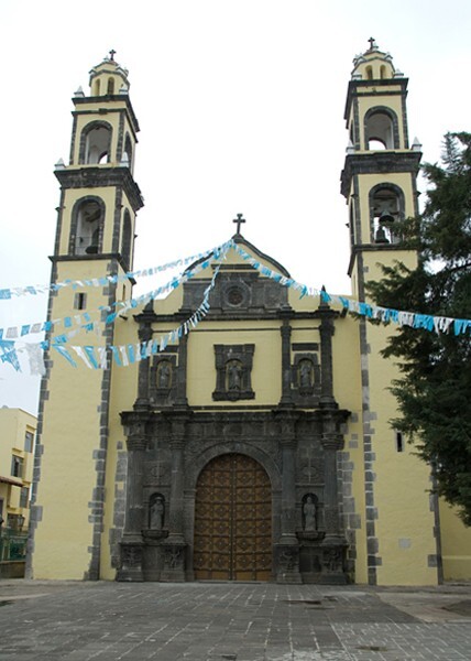 San Pedro, façade & bell-towers - Zacatlán, Puebla