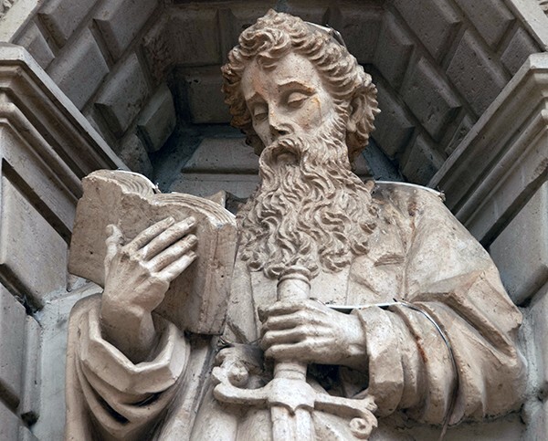 Façade, lower story right, sculpture detail, St. Paul - La Soledad