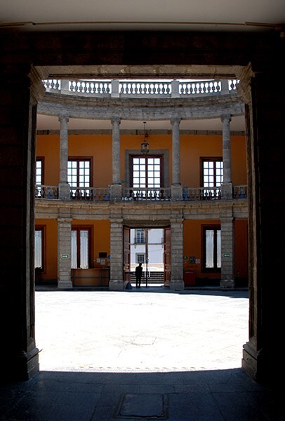 Rotunda, lower story - Palacio Buenavista (Museo de San Carlos)