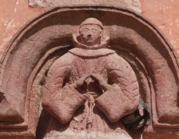 San Juan Bautista, façade gable base cornice relief - Victoria, Guanajuato
