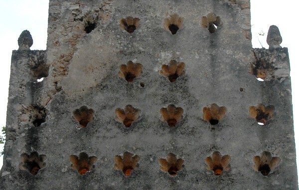 La Asunción, façade espadaña, detail - Tixcuytún, Yucatán