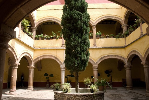 San Mateo, cloister - San Mateo