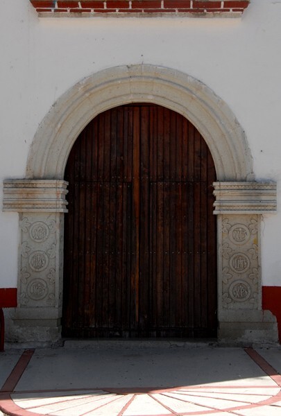 San Juan Bautista, façade portal (rebuilt) - Tizahuapan, Hidalgo