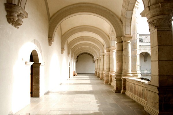 Upper cloister walk, barrel vault - Cloister