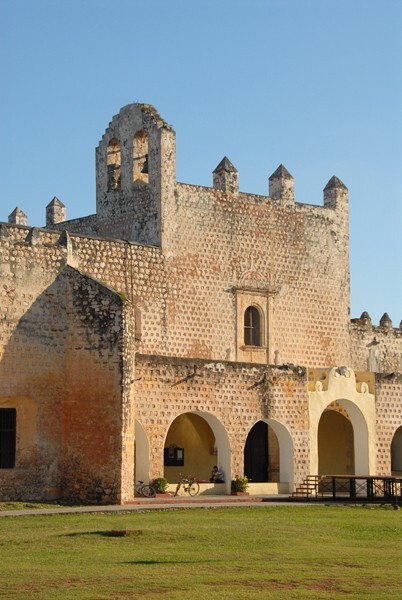 San Bernardino de Sena, façade - Valladolid (Sisal), Yucatán