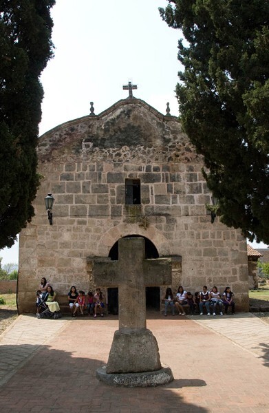 San Nicolás Obispo, façade & atrial cross - San Nicolás Obispo, Michoacán