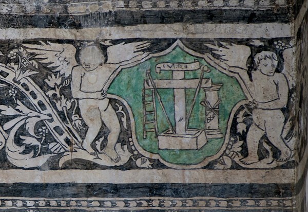 Frieze mural, putti with Calvary Cross - Portería murals