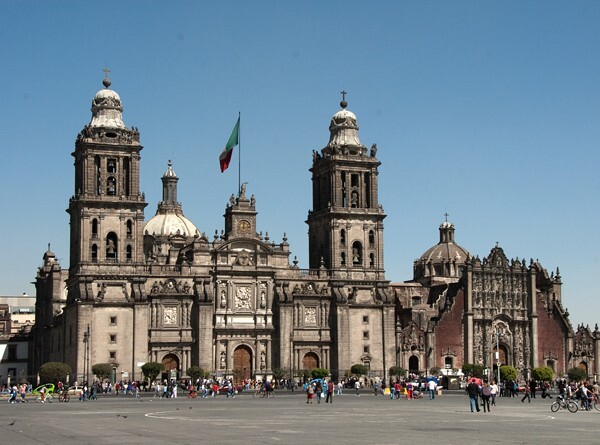 Catedral with Sagrario (right) - Catedral de La Asunción