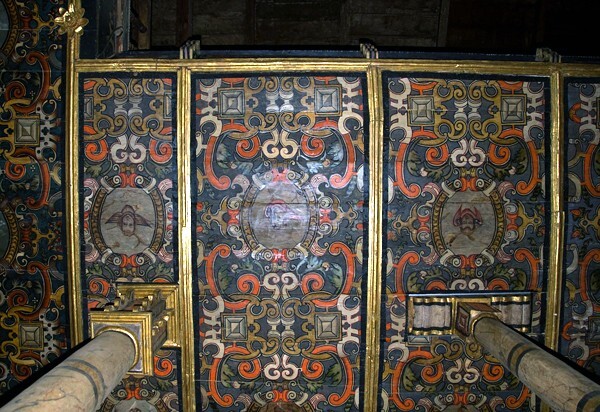 Sotocoro, pillars & panels - Santiago Apóstol