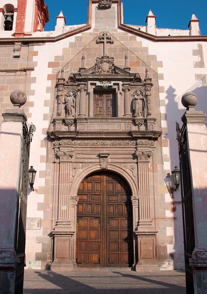 Façade - Santiago