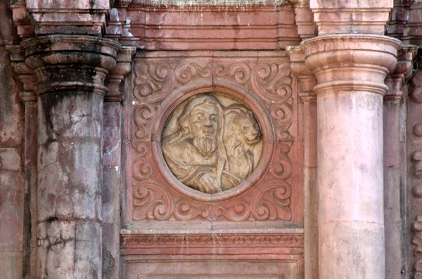 Façade, lower tier roundel (left) - San Francisco (largely rebuilt)