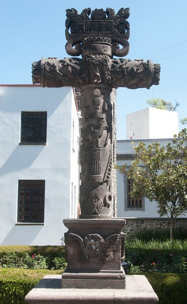 San Pedro Apóstol, atrial cross, front - Tlalpan