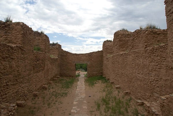 San José de Guisewa, nave - Jémez Springs, New Mexico