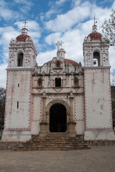 San Miguel Arcángel, façade & bell-towers - San Miguel del Valle, Oaxaca