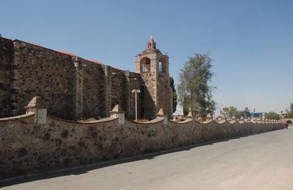 San Juan Bautista, exterior nave & atrial wall - Tizahuapan, Hidalgo