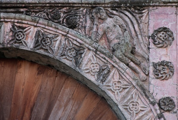 Santiago Apóstol, façade portal spandrel relief, Annunciation (Mary) - Temapache, Veracruz