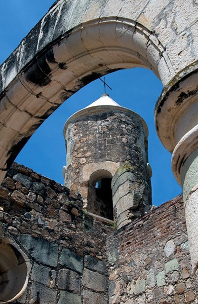 Santiago Matamoros, capilla abierta, nave arch & turret - Santiago Matamoros, capilla abierta (basílica)