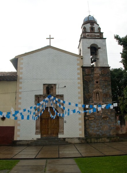 Façade & bell-tower - San Pedro Pareo, Michoacán