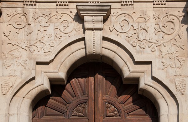 San Gregorio, façade portal, mixtilinear archivolt & spasndrels - San Gregorio Cuautzingo, México