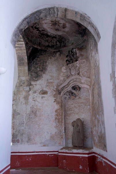 Arcade corner - Nuestra Señora del Monte Carmelo