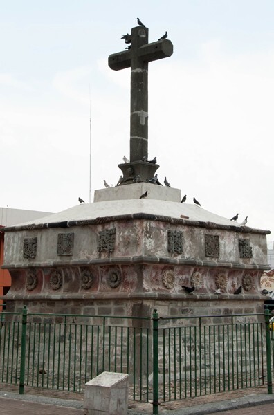 Atrial cross - San Juan Bautista, atrial cross