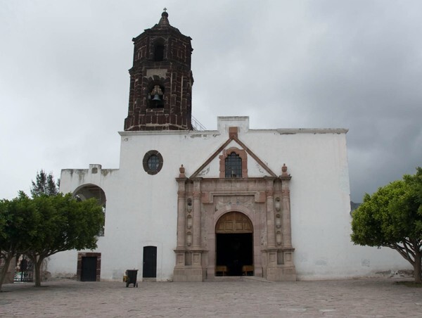 El Señor de las Maravillas, façade & bell-tower - El Arenal, Hidalgo