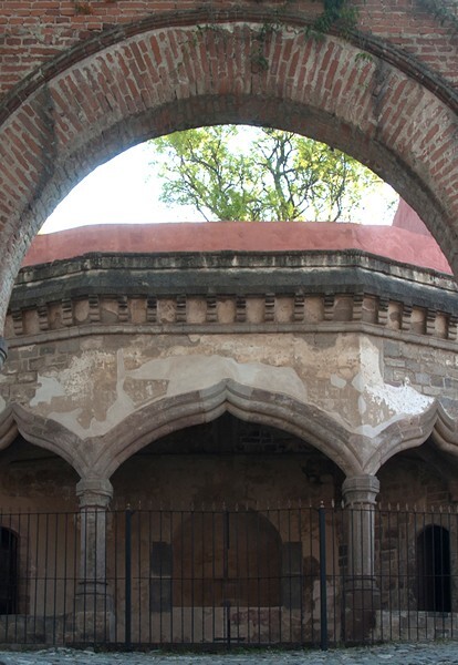 Ogee arches - Nuestra Señora del Rosario