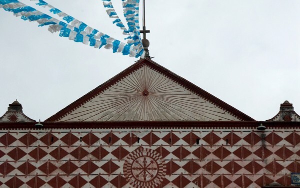 Façade azulejos & gable - La Asunción de Nuestra Señora