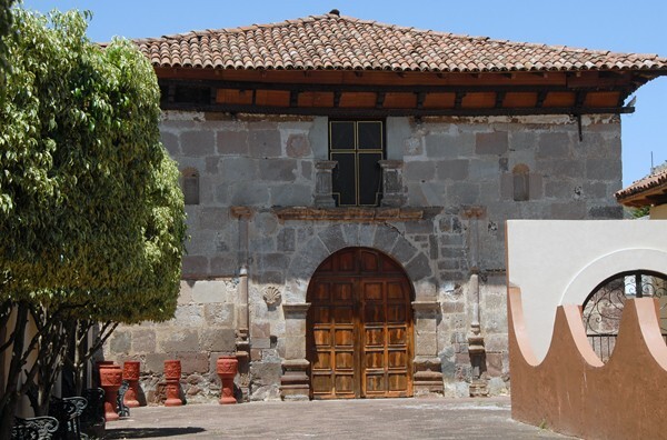Hospitalito (yurishio), façade - Chilchota, Michoacán