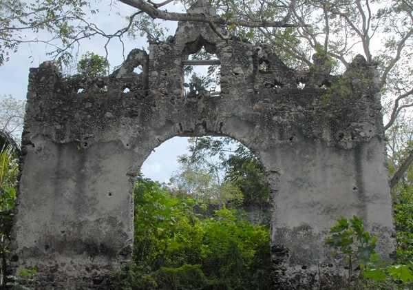 Chapel ruins - Ichmul, Yucatán 