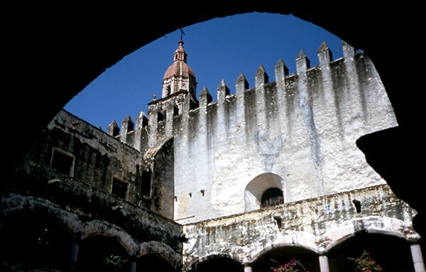 Cloister & nave crenellation - La Asunción de Nuestra Señora (Catedral), façade, porciúncula door, capilla abierta, cloister