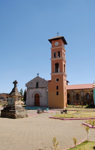 Santiago, atrio - Zicuicho, Michoacán