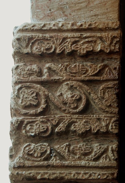 Façade portal, left pilaster, jamb impost - El Señor de la Salud