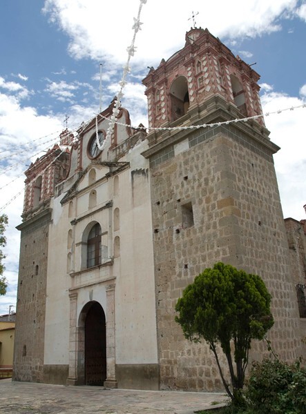 Tlacolula, Oaxaca, La Asunción, façade & bell-towers - Tlacolula, Oaxaca