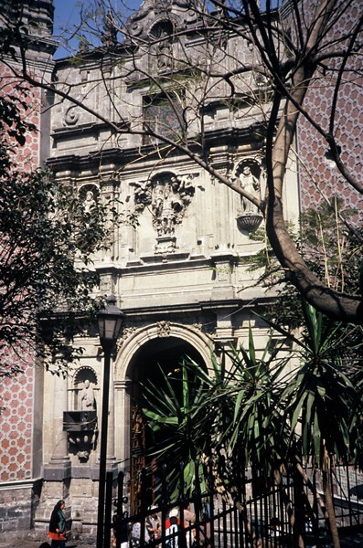 Façade - San Hipólito