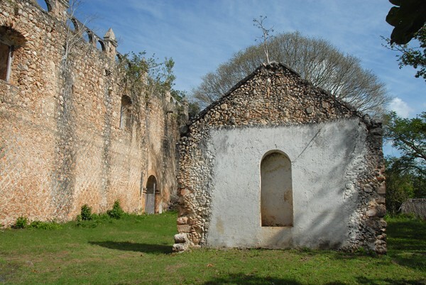 San Antonio, separate espadaña - Ticum, Yucatán
