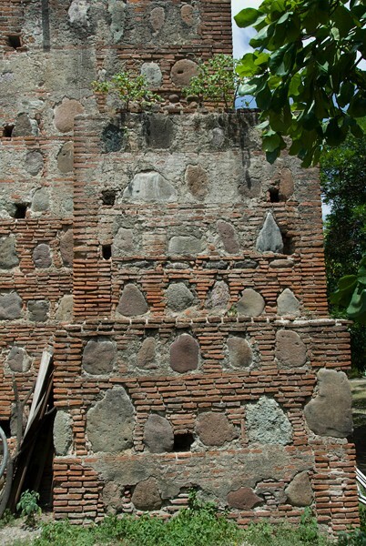 Santa María, exterior nave buttressing - Santa María Guienagati, Oaxaca