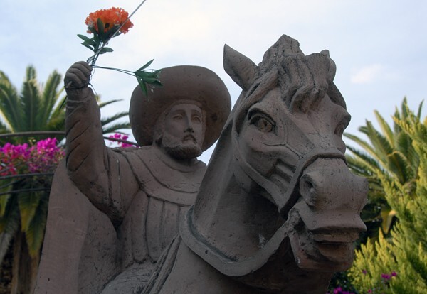 Santiago Apóstol, atrio sculpture, St. James the Moor Slayer, detail - Tecozautla, Hidalgo