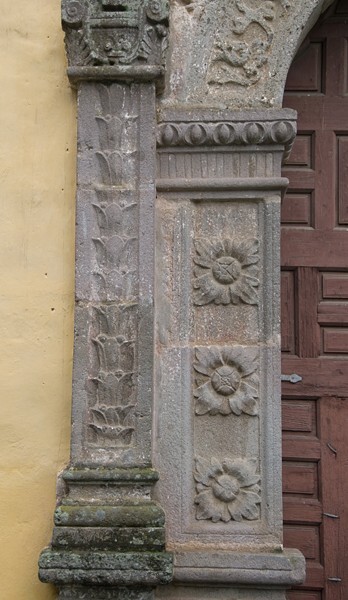 Façade portal, left piers - San Vicente Ferrer