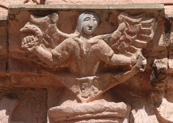 San Juan Bautista, façade portal, pillar capital (left) - Victoria, Guanajuato