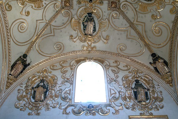 Convento stairwell lunette & vault webbing - Convento