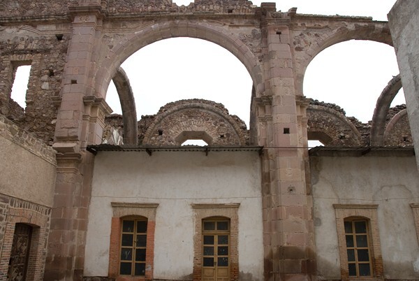 San Matías, basilica piers & arches - Pinos, Zacatecas