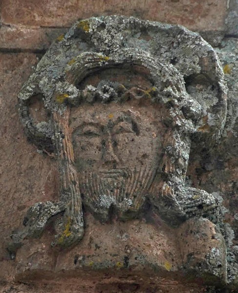 Front crossing, Face of Christ - Santa Marta, atrial cross