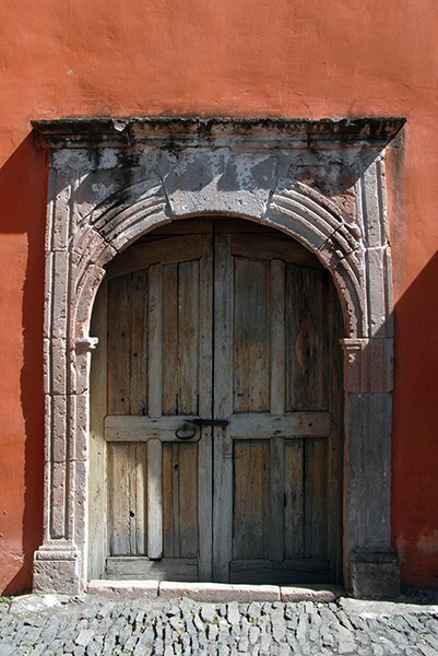 Façade portal - Capilla La Pinta