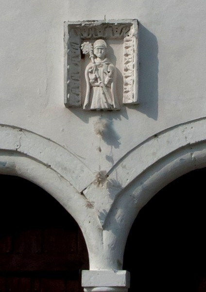San Bernardo, façade portals & relief of St. Bernard of Clairvaux - San Bernardo, Hidalgo