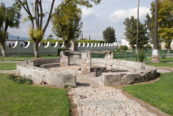 Atrial cistern - Santa María Magdalena, church & portería