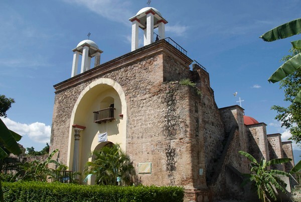 Façade - Santo Domingo